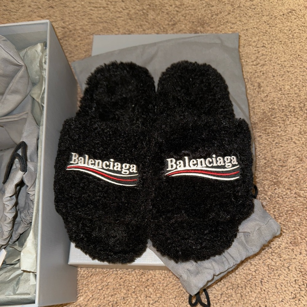 Balenciaga furry slide sandal